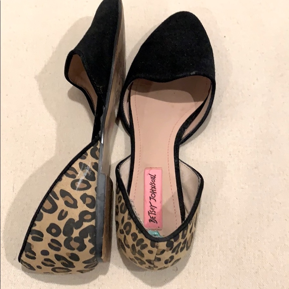 Betsey Johnston Suede Flats